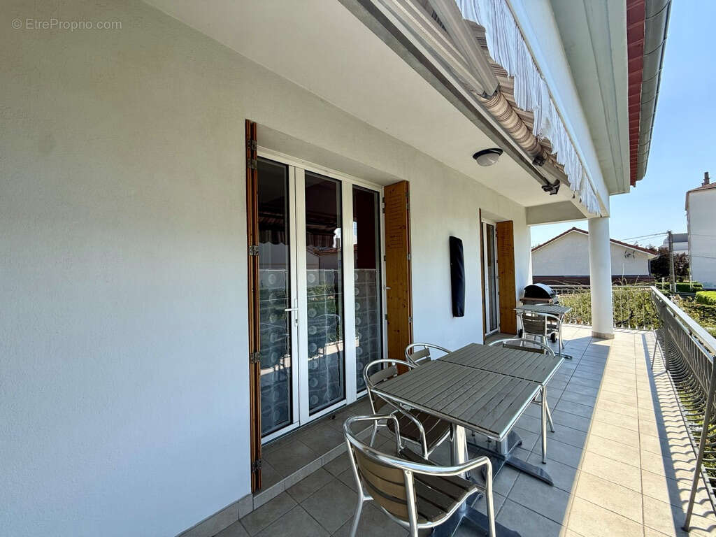 Maison de 205m2 avec jardin à Guilherand-Granges - photo 13