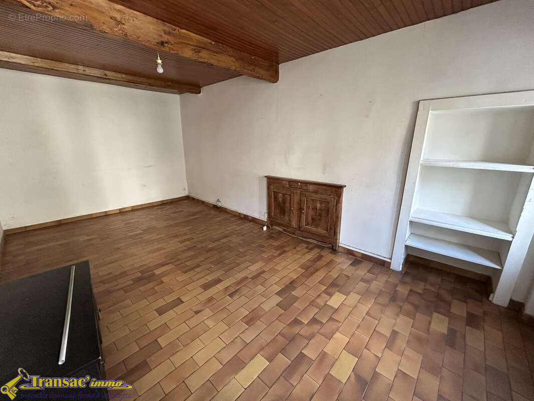 Maison 4 pièces 107m2 avec jardin et cour - photo 4