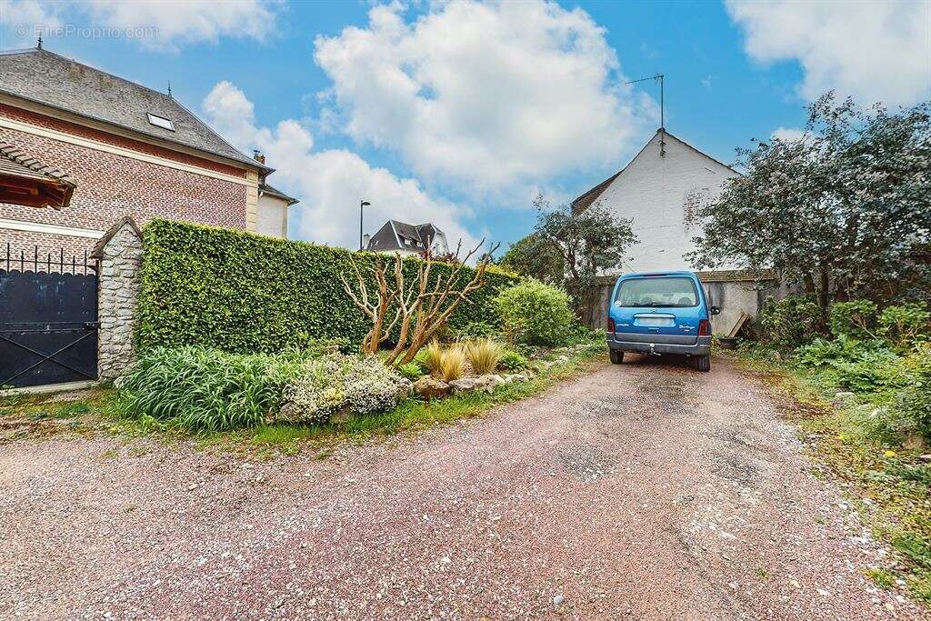 Maison à FRIVILLE-ESCARBOTIN