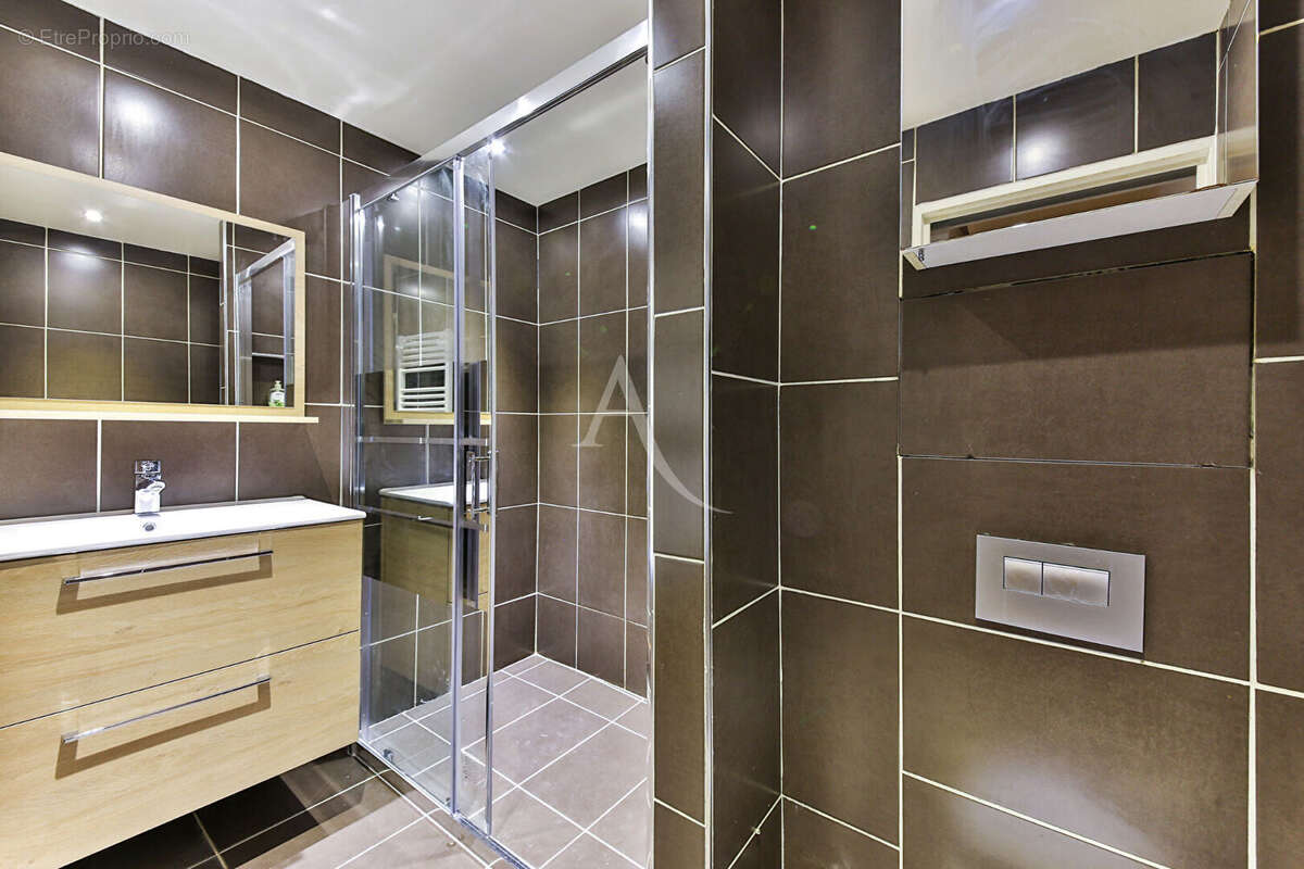 Appartement à AUBERVILLIERS