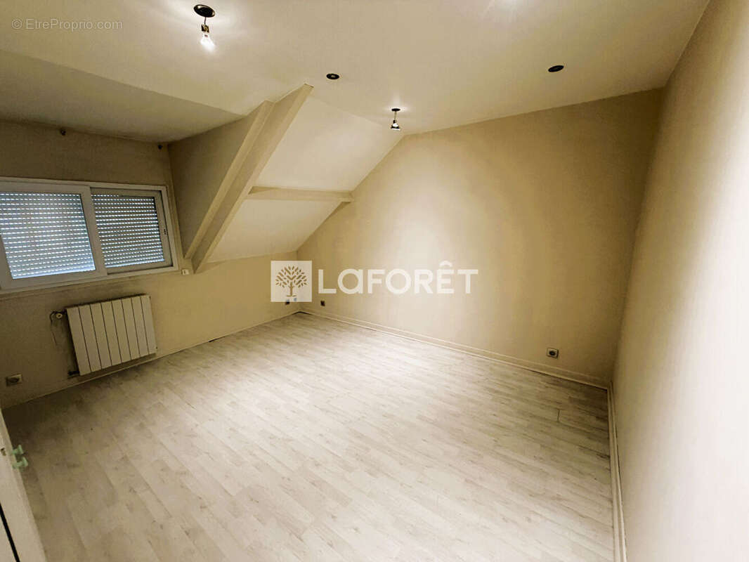 Maison à LES PAVILLONS-SOUS-BOIS