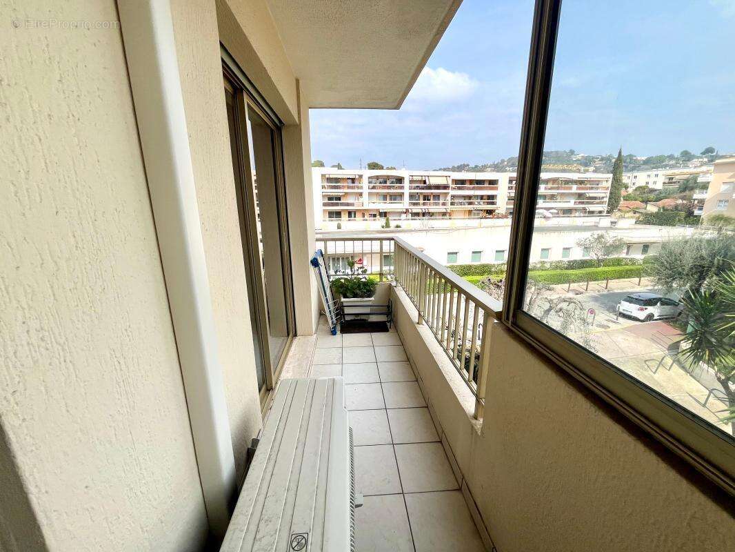 Appartement à LE CANNET