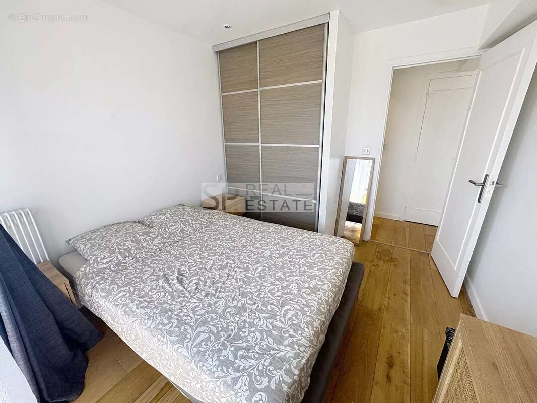 Appartement à LE CANNET