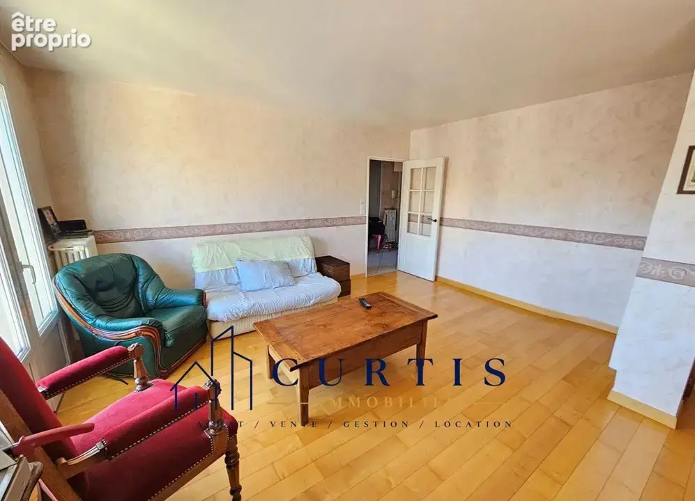 Appartement 69 m² à La Ricamarie  - photo 3