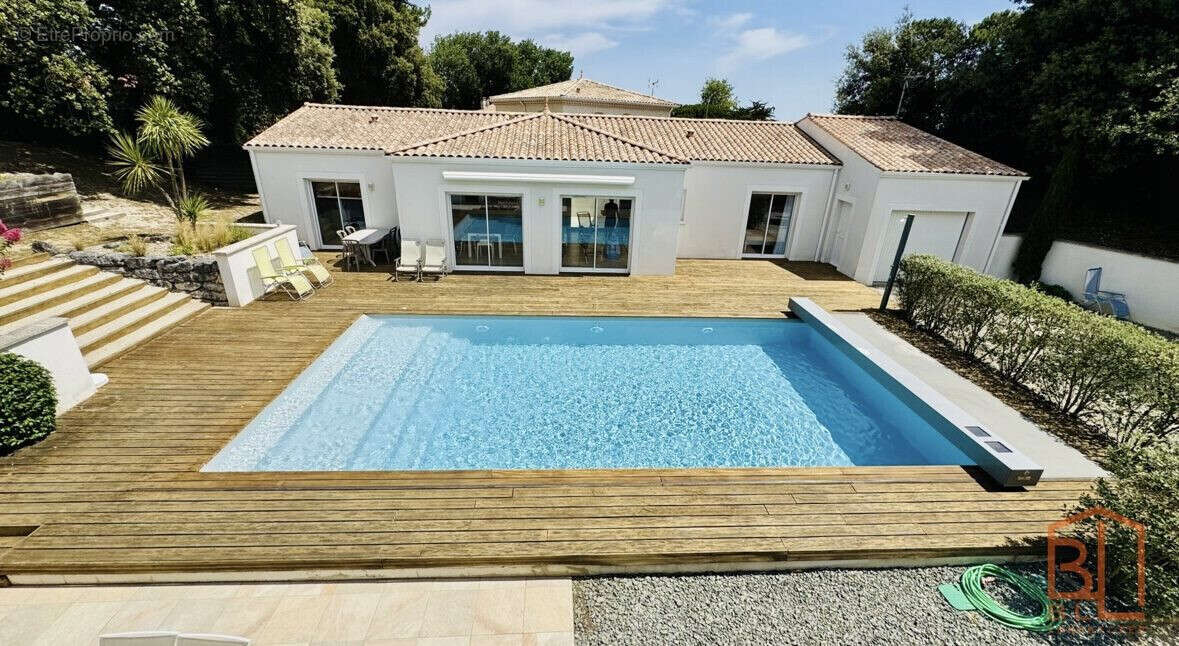 Maison à SAINT-GEORGES-DE-DIDONNE