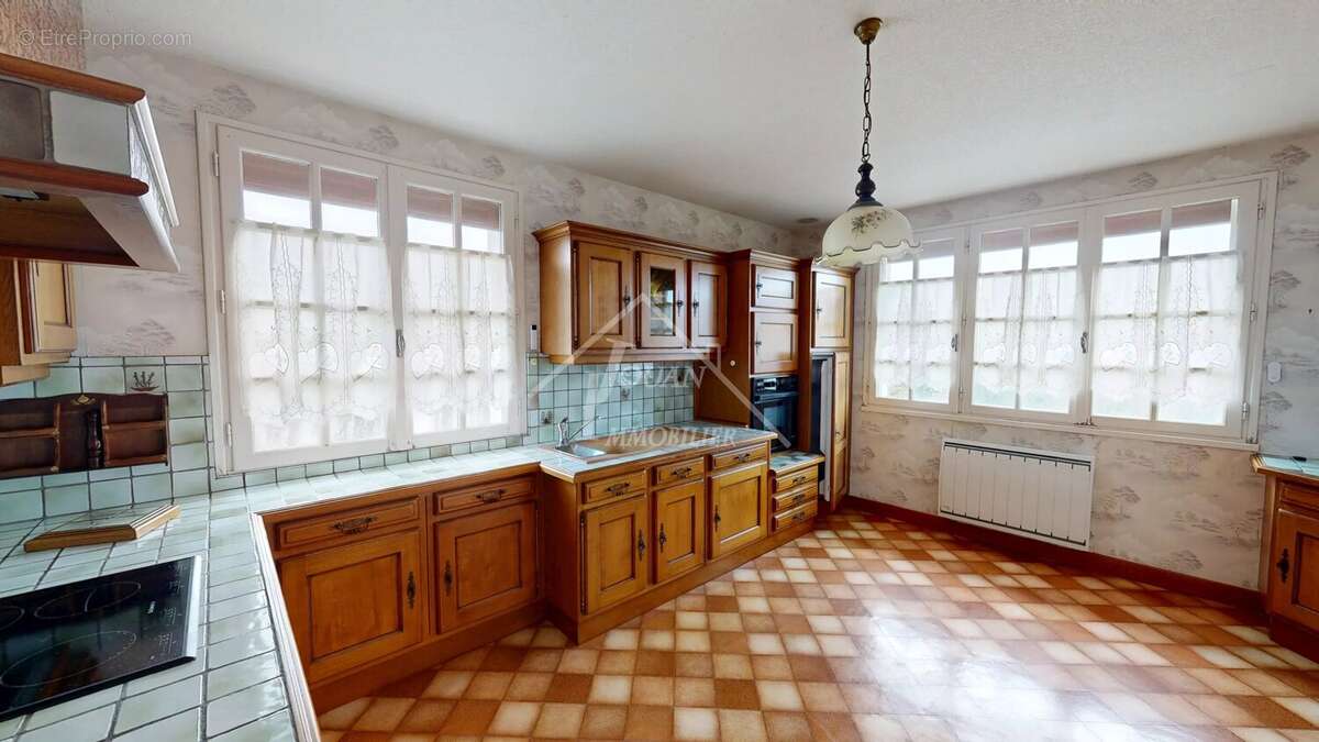 Maison à BOURBON-L'ARCHAMBAULT