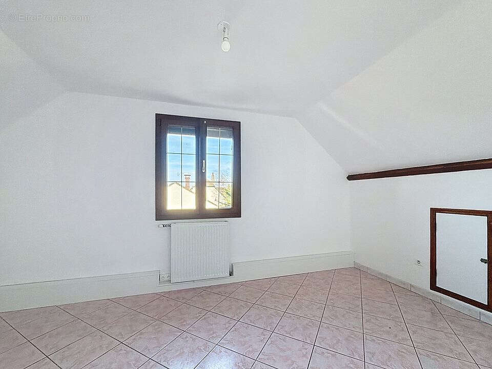 Maison à ROSIERES-PRES-TROYES