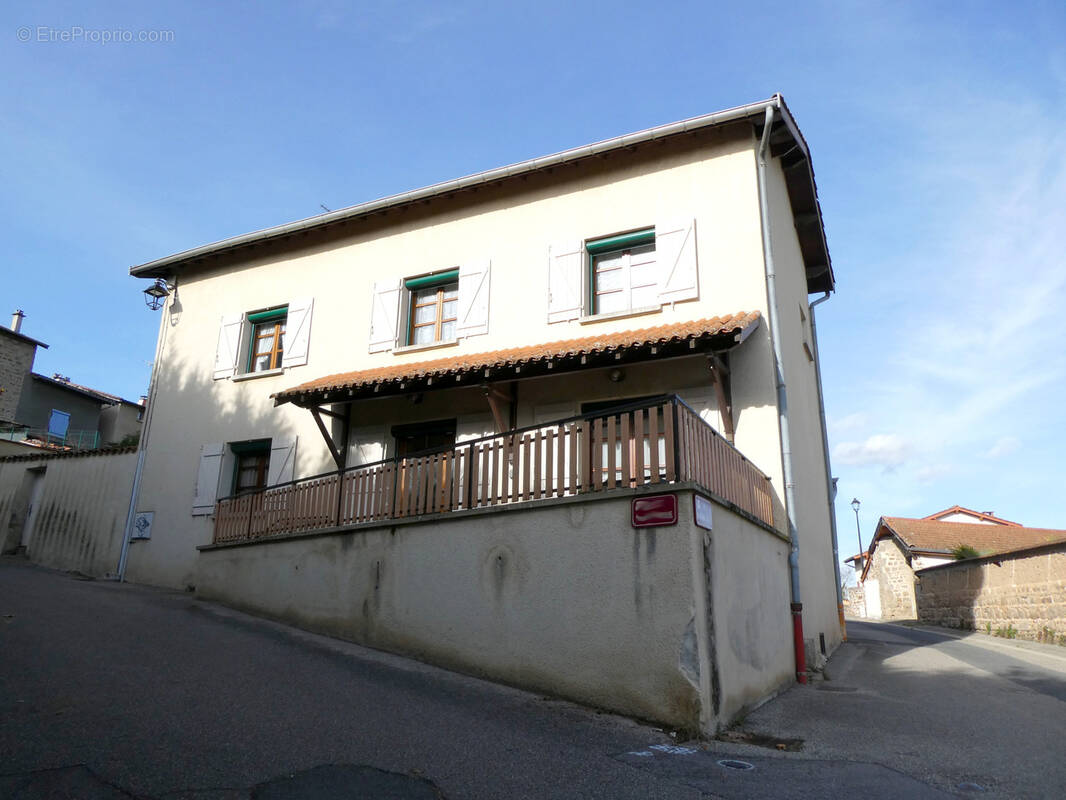 Maison à HAUTE-RIVOIRE