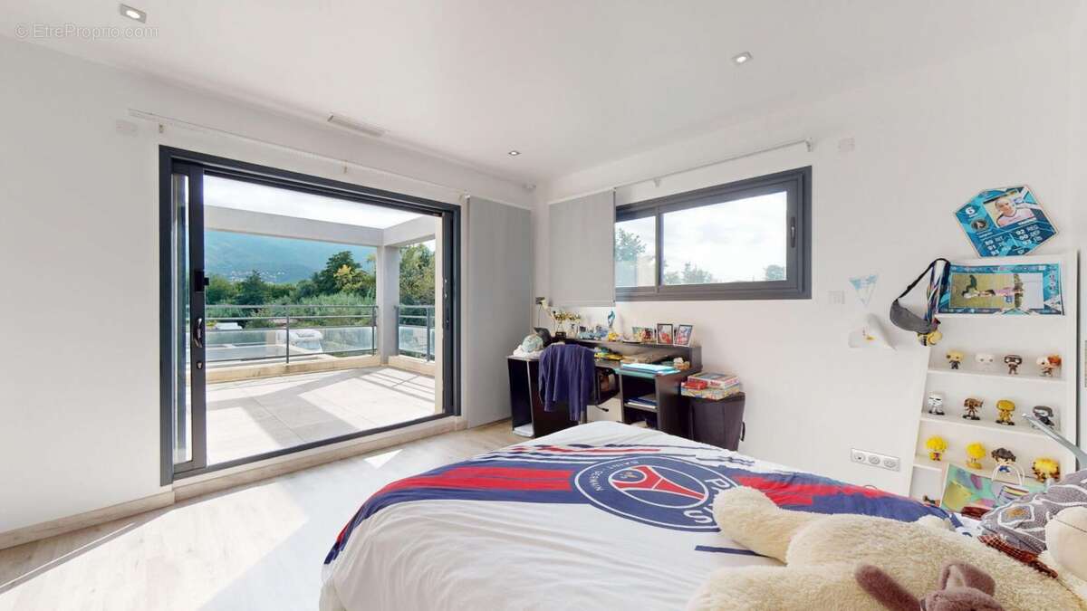 Maison à SAINT-GENIS-DES-FONTAINES