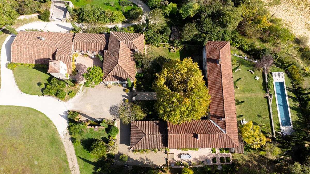 Maison à PORT-SAINTE-MARIE