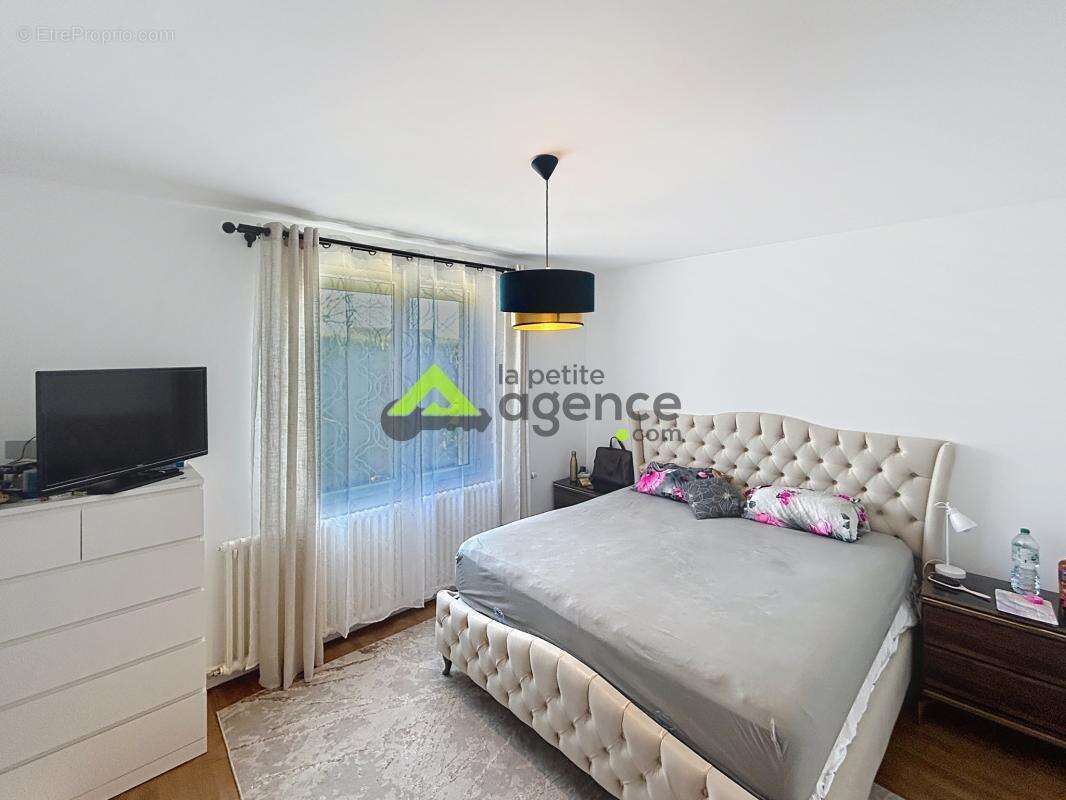 Maison à SAINT-VAURY