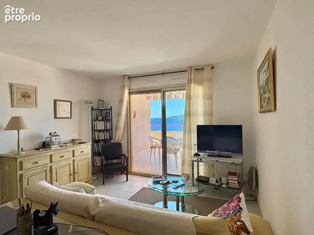 À vendre   coeur du lavandou - t3 vue mer - photo 6