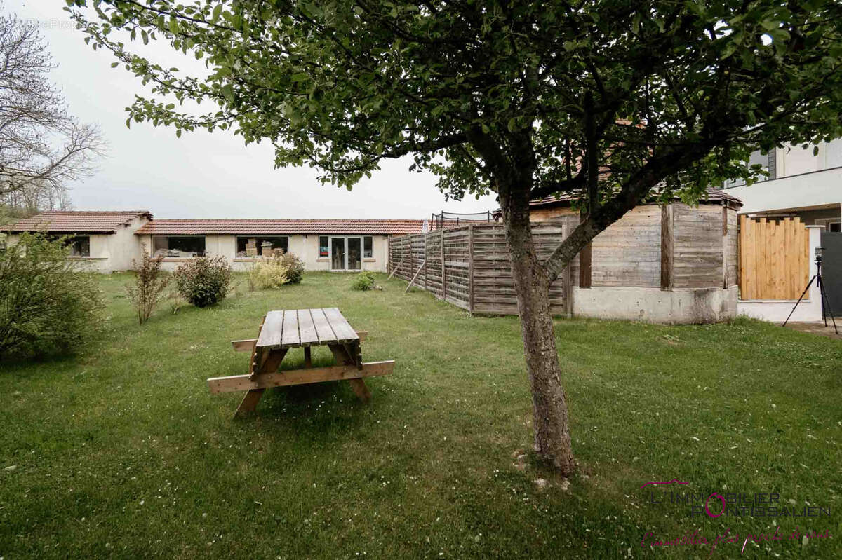 Appartement à SAINTE-COLOMBE