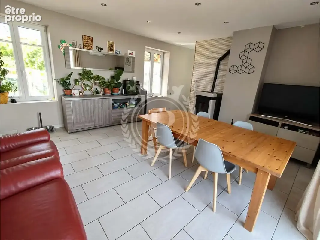 Maison 134 m² à Pommier  - photo 4