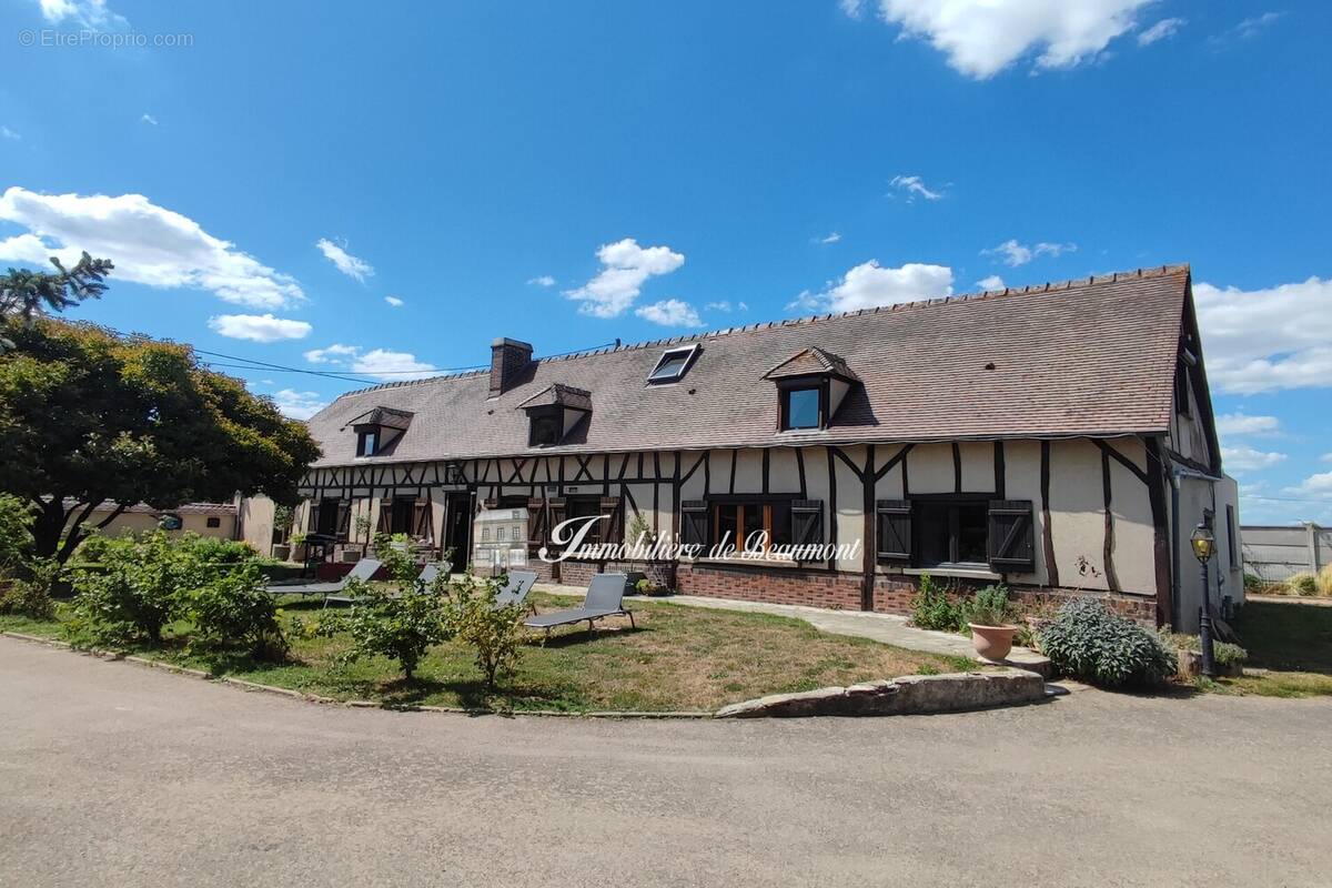 Maison à BEAUMONT-LE-ROGER