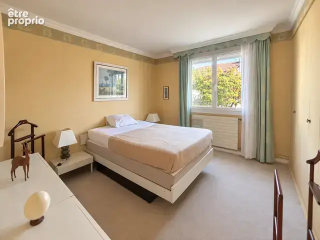 MARCOUSSIS - Maison Familiale de 6 pièces édifiée sur sous-sol total - Vue sur le stade de rugby - Bon état - photo 10