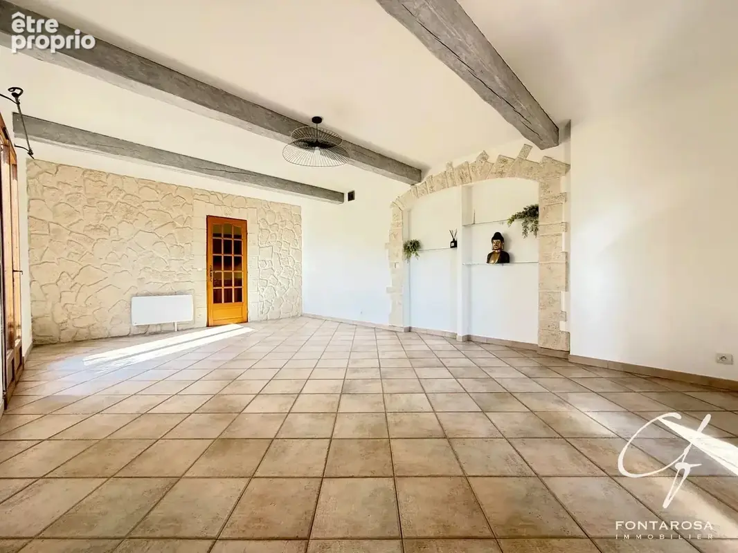 Rez-de-villa 5 pièces avec piscine à Puget-sur-Argens ! - photo 2