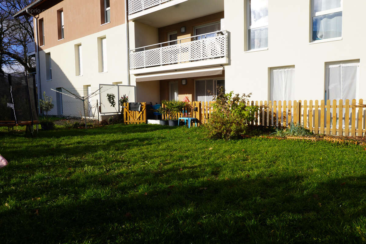 Appartement à GILLY-SUR-ISERE