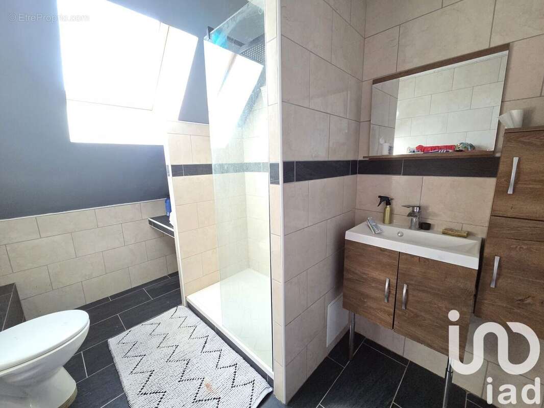 Photo 8 - Maison à ROMILLY-SUR-SEINE