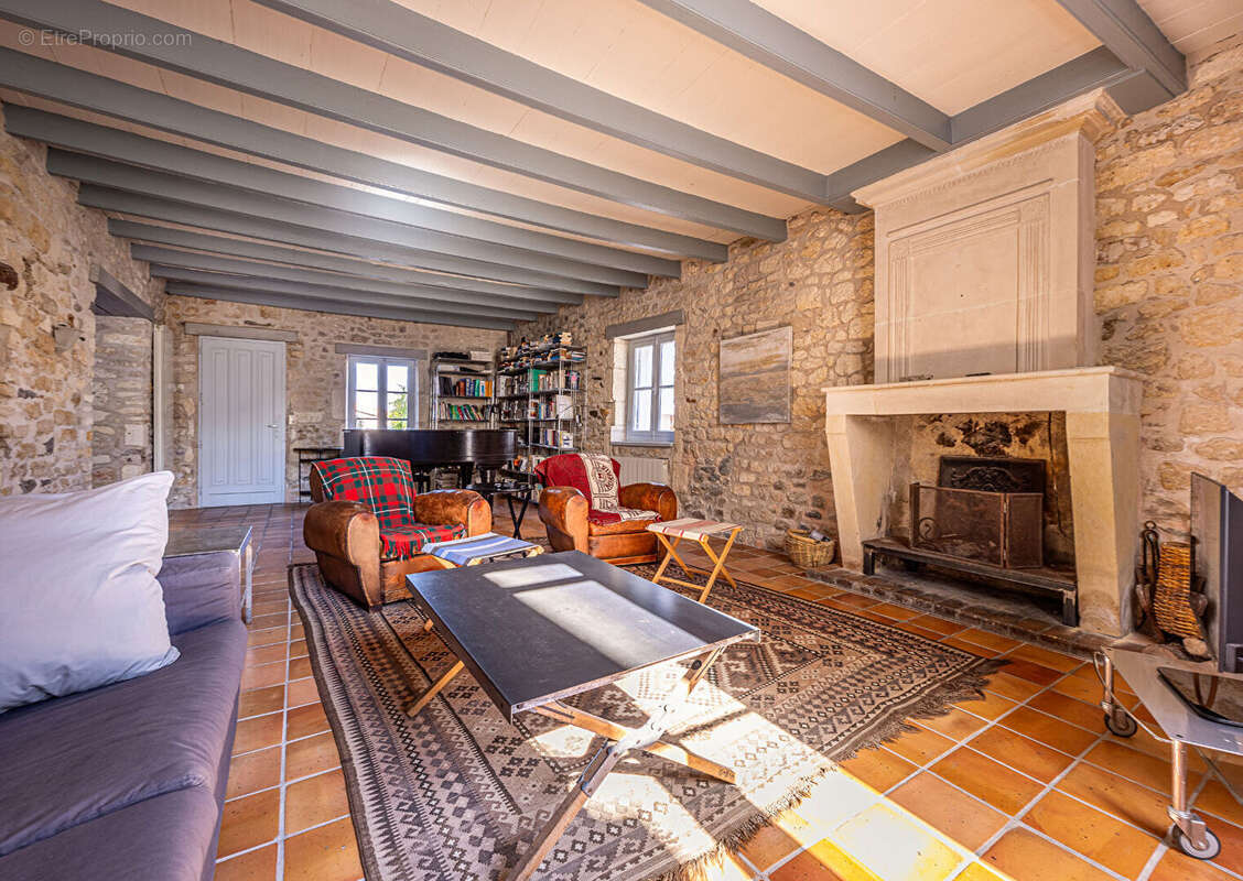 Maison de Charme à Mornac-sur-Seudre - Un Écrin de Sérénité - photo 5