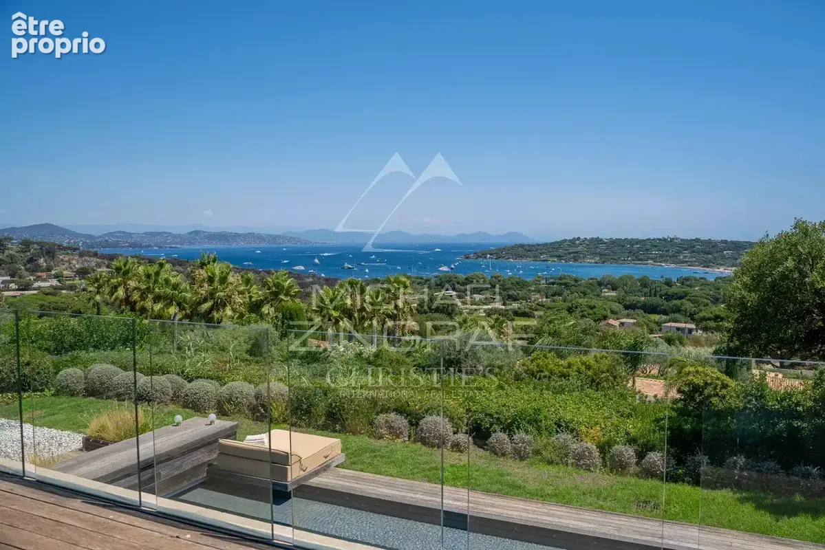 À Saint-Tropez, entre Village et Plages – Une Propriété d’Exception à Belle Isnarde - photo 7