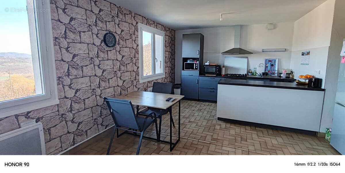 Maison à LE CRESTET