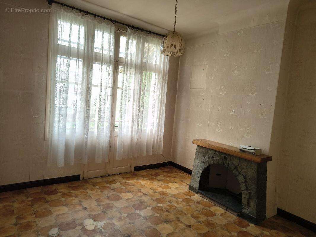 Maison à AXAT