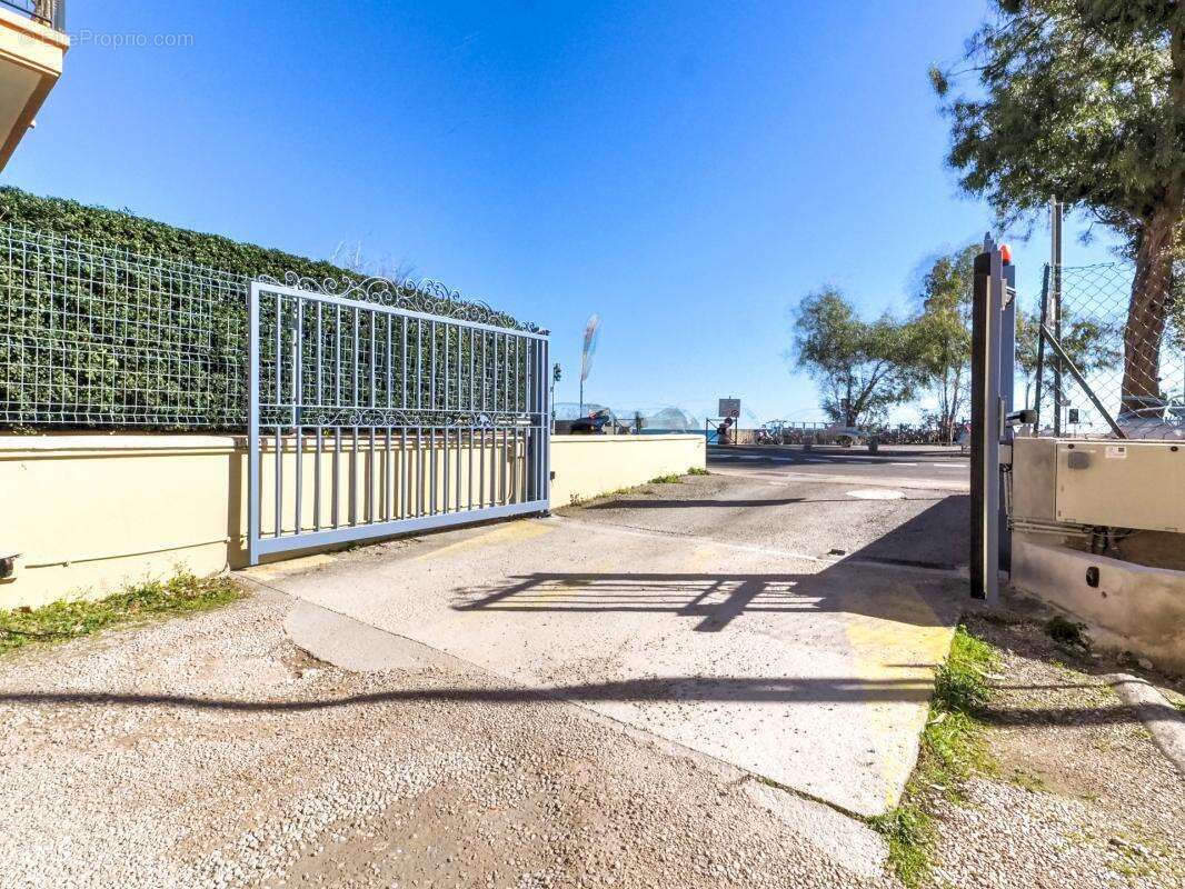 Appartement à ROQUEBRUNE-CAP-MARTIN