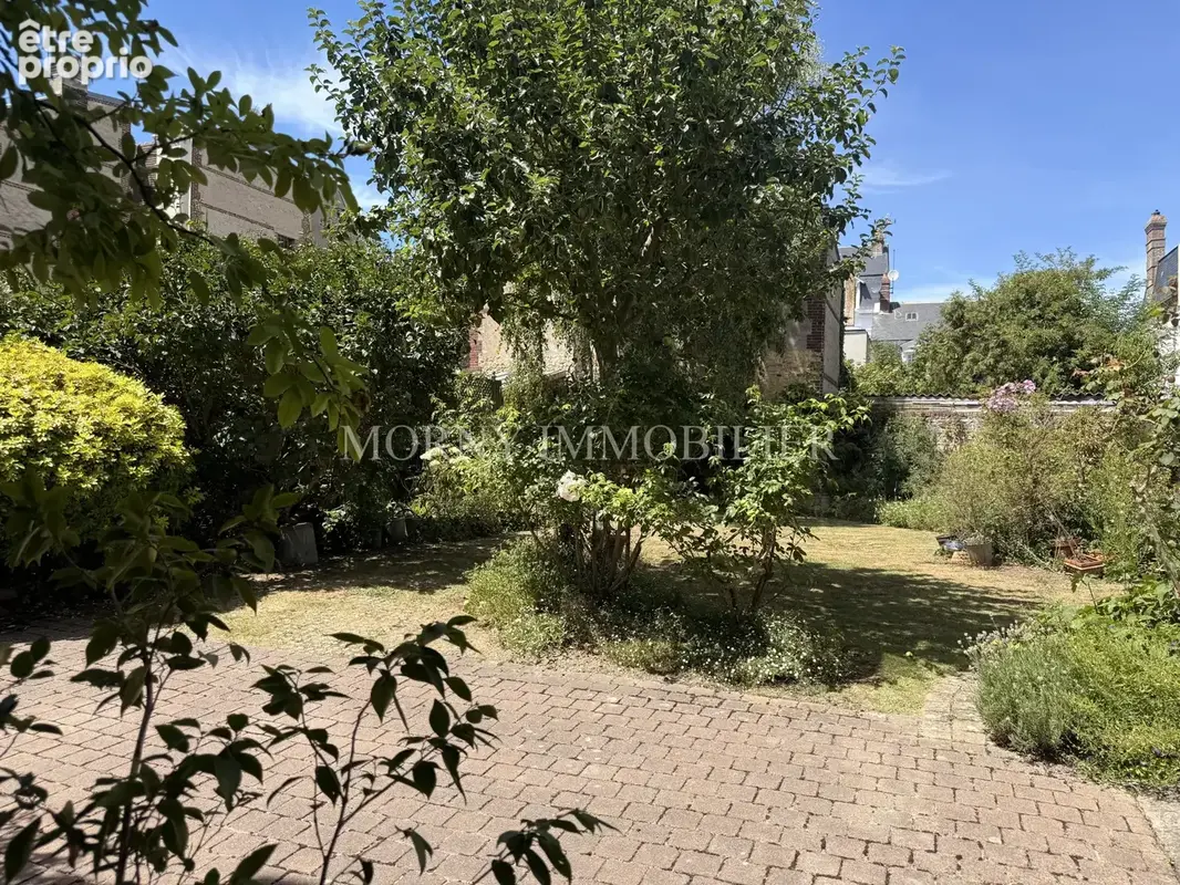 À vendre - villa d'exception vue sur l'hippodrome - photo 2