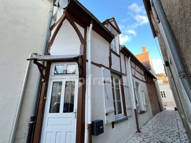 Maison à CHATILLON-COLIGNY
