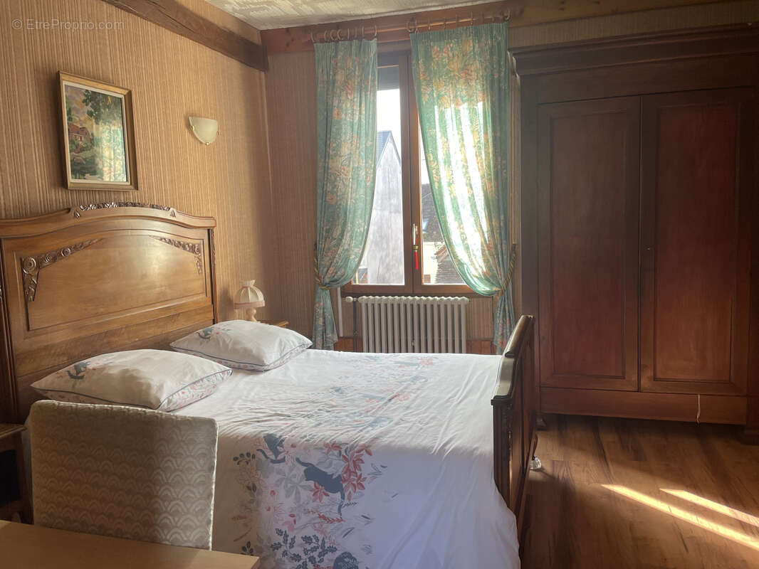 Maison à MERU