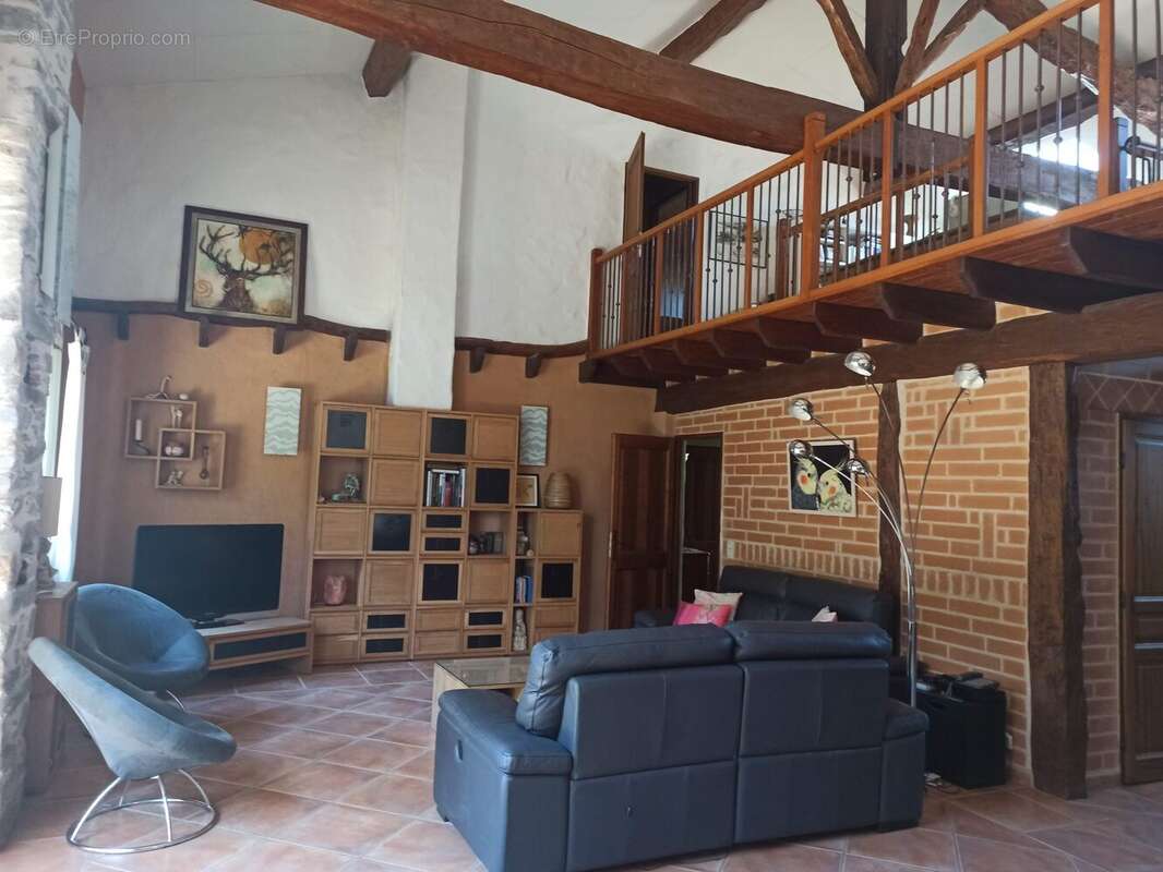 Maison 262 m² à Revel  - photo 6