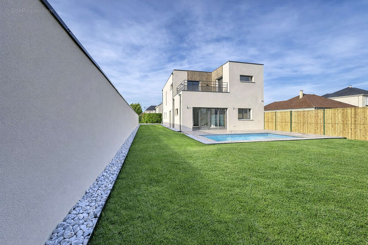 Maison à CORMONTREUIL