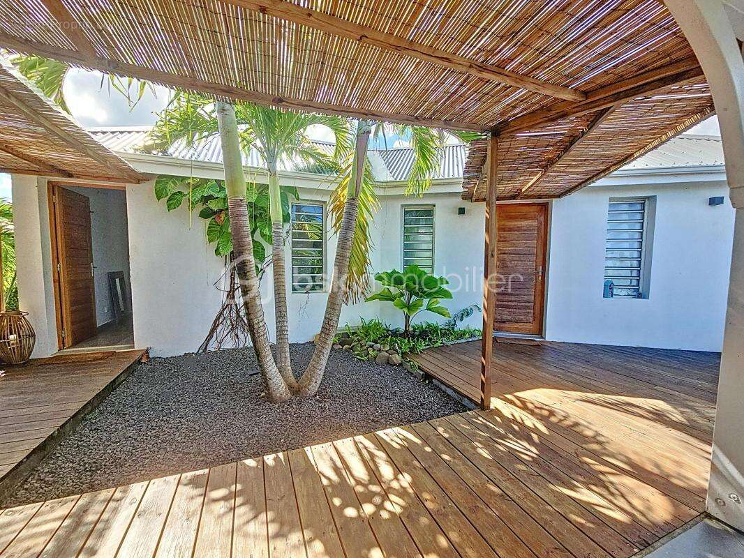 Maison à SAINT-FRANCOIS