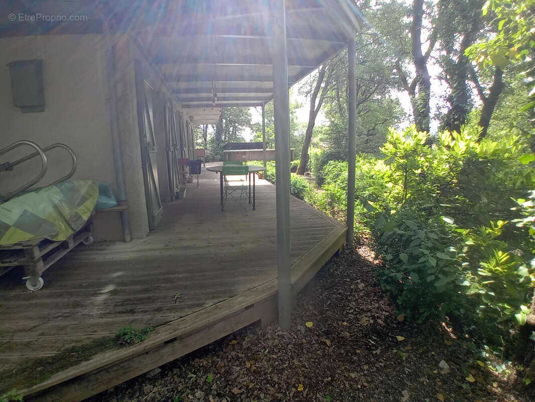 Terrasse couvertes du bas - Maison à ARCAMBAL