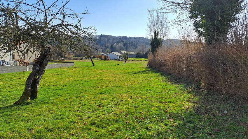 Terrain à CHAPDES-BEAUFORT