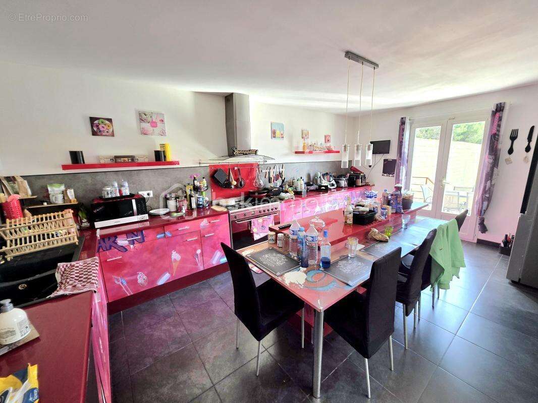 Mondragon / 2 villas / 390 m² habitable / piscine / terrain 7 500 m² - photo 12