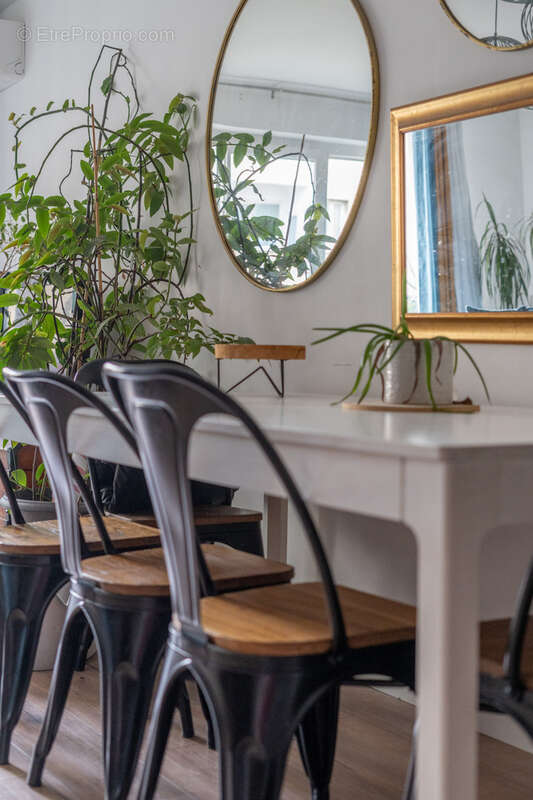 Appartement à MARSEILLE-4E