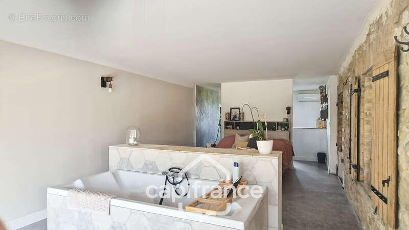 Maison à ROQUEMAURE