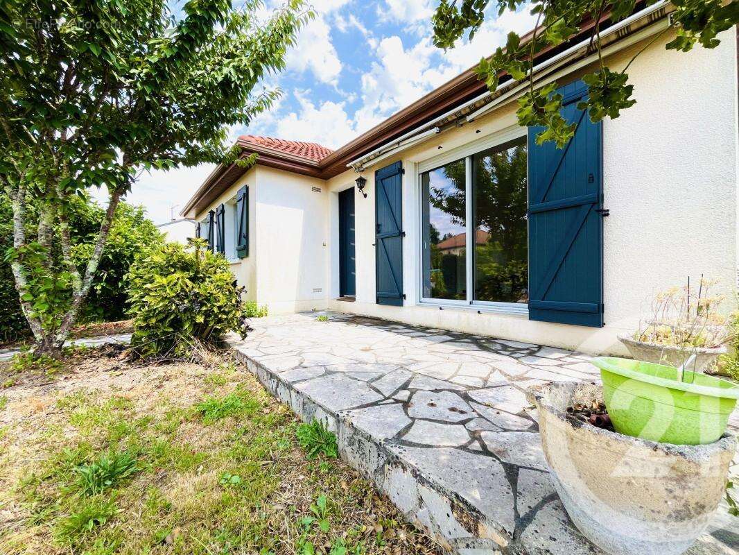 Maison 65 m² à Limoges  - photo 2
