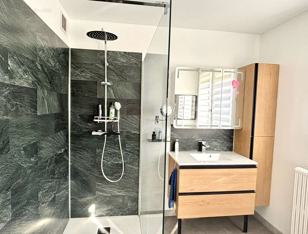 Maison à LAY-SAINT-CHRISTOPHE