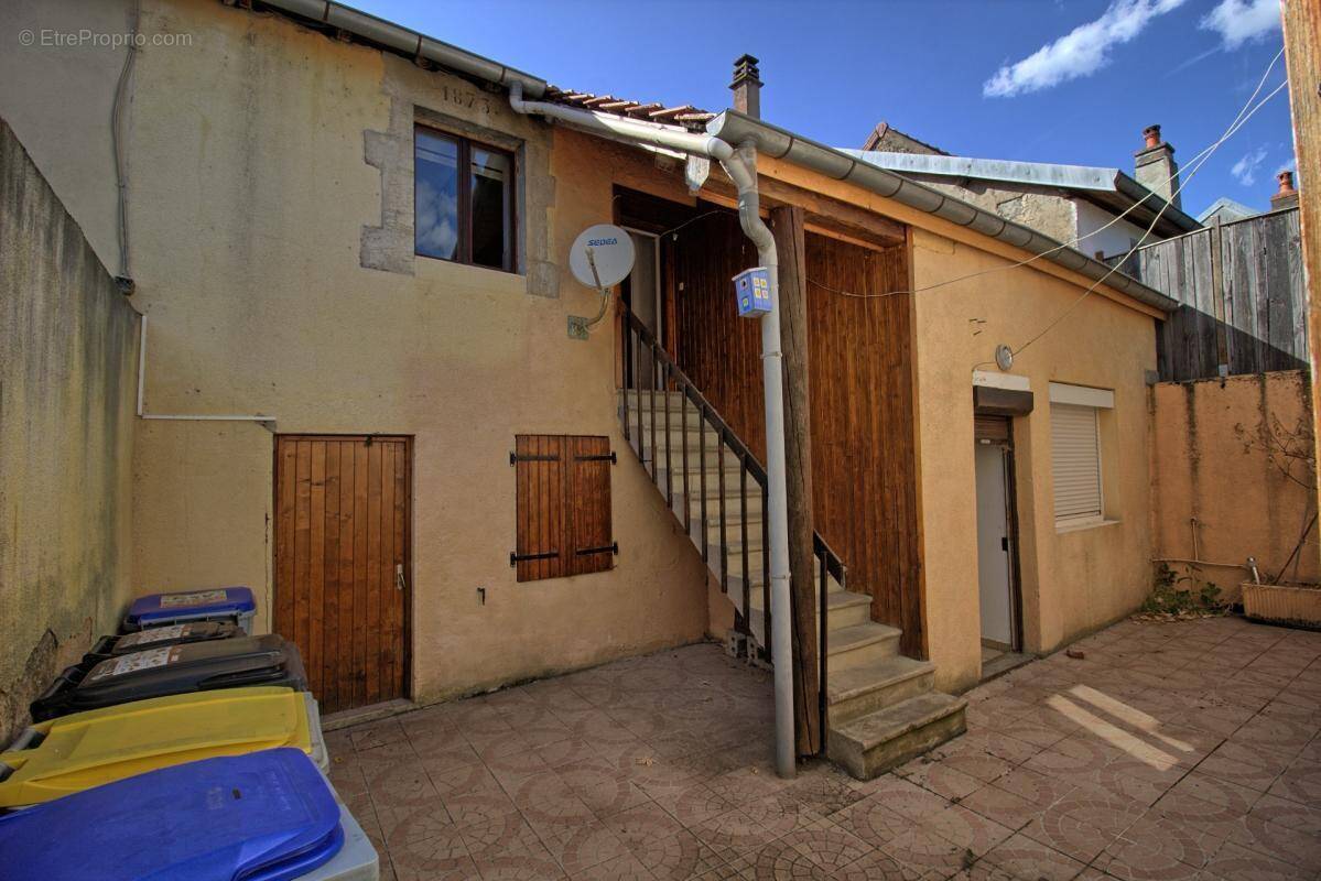 Appartement à CHOISEY
