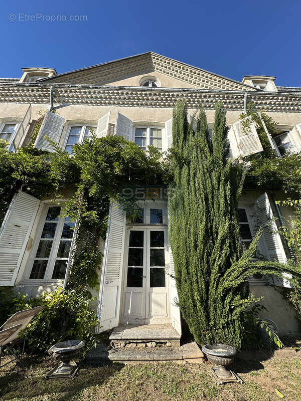 Autre à TREVOUX