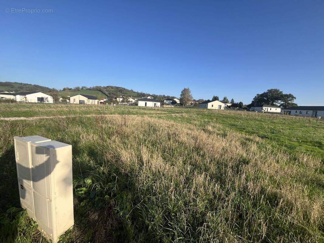 Terrain à NAUCELLES