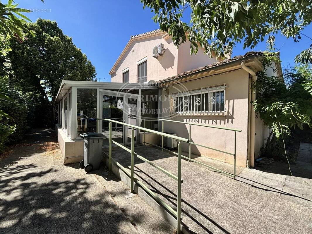 Maison à LEZIGNAN-CORBIERES