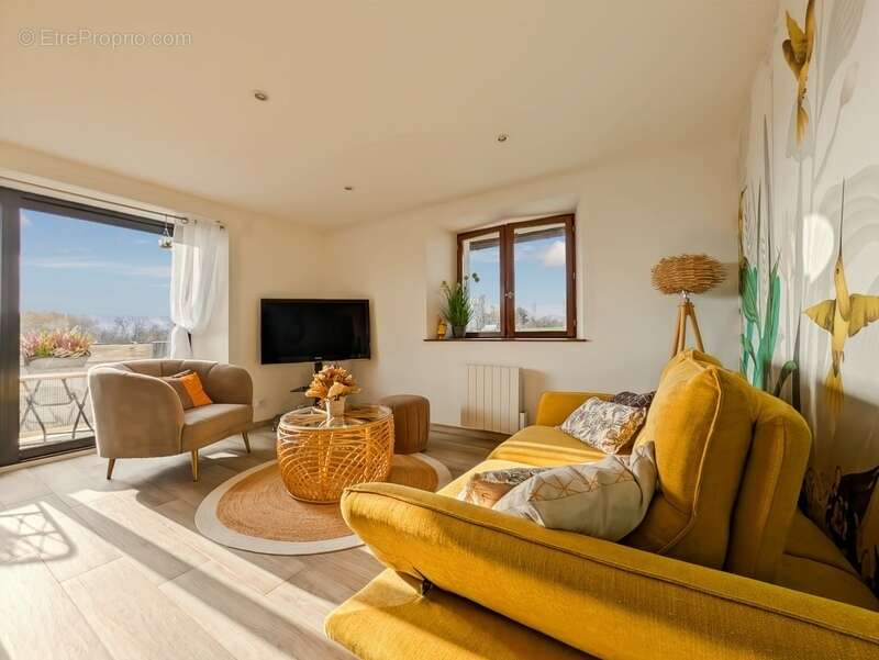 Appartement à CONTAMINE-SUR-ARVE