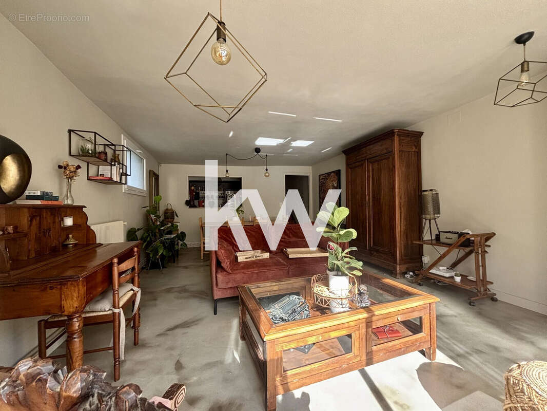 Maison à SAINT-JUST-SAINT-RAMBERT