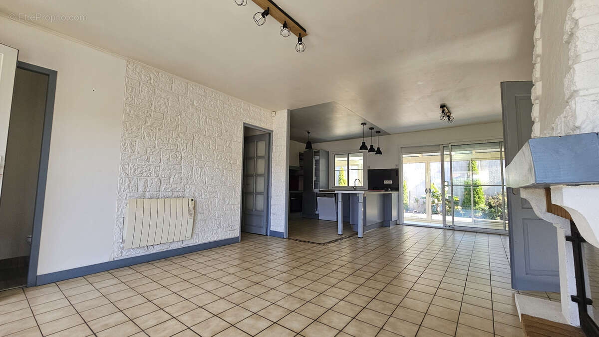 Maison à BLANQUEFORT