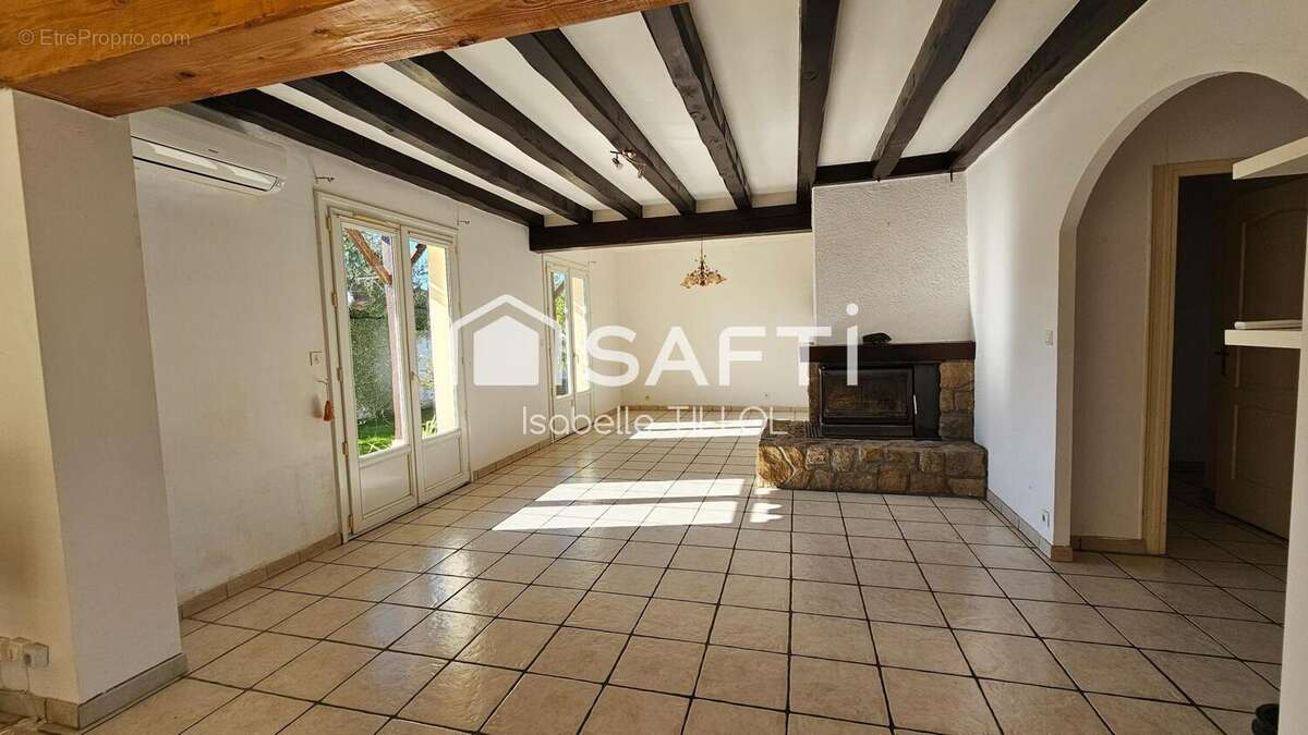 Photo 2 - Maison à TRIAIZE