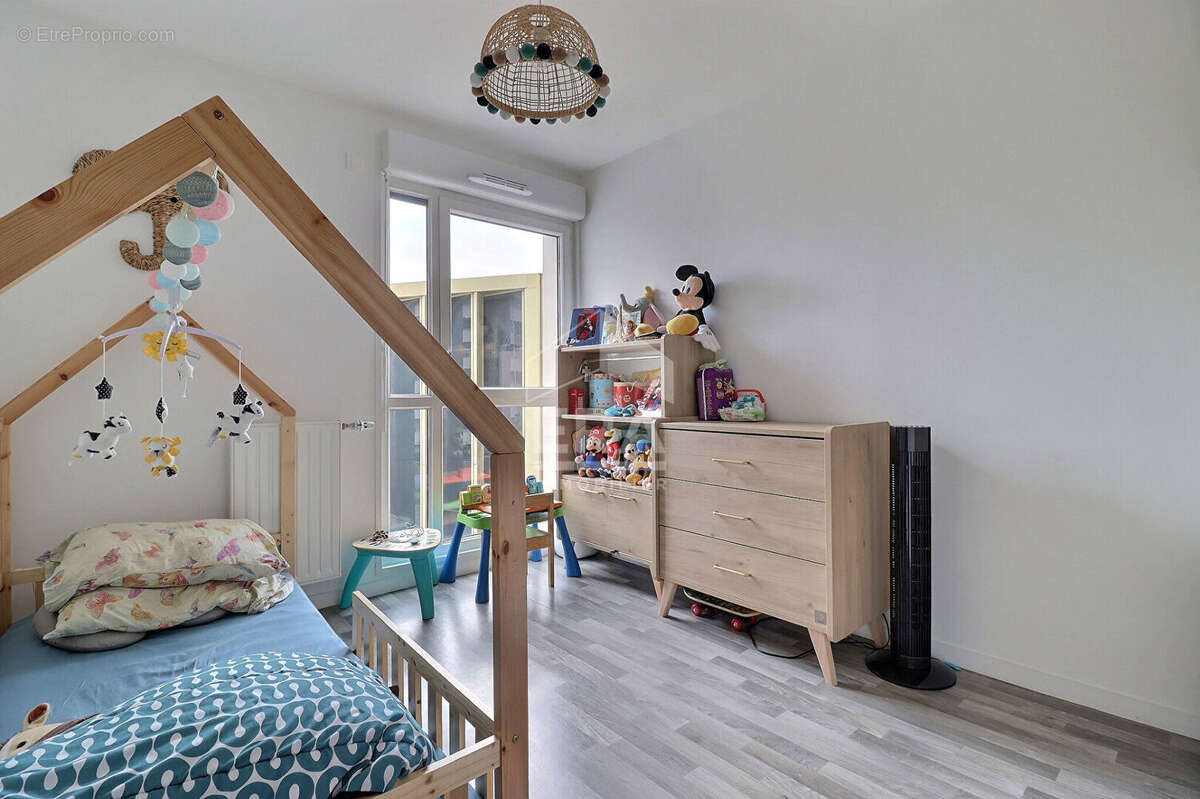 Appartement à COLOMBES